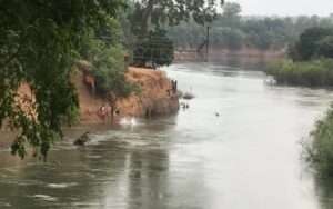 La-cote-dalerte-du-fleuve-Gambie-depassee-a-Kedougou
