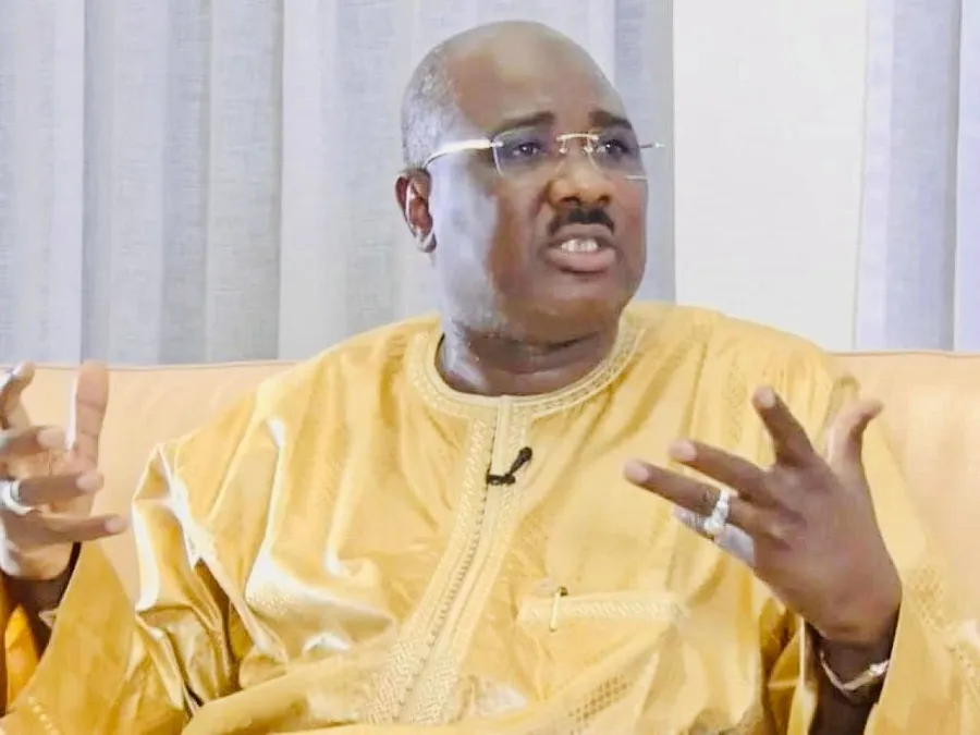 1757147412_farba-ngom