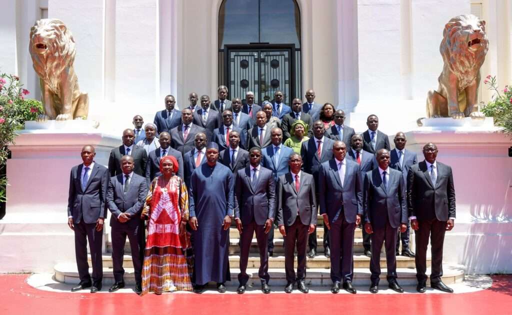 le-gouvernement-2025-2-1 (1)